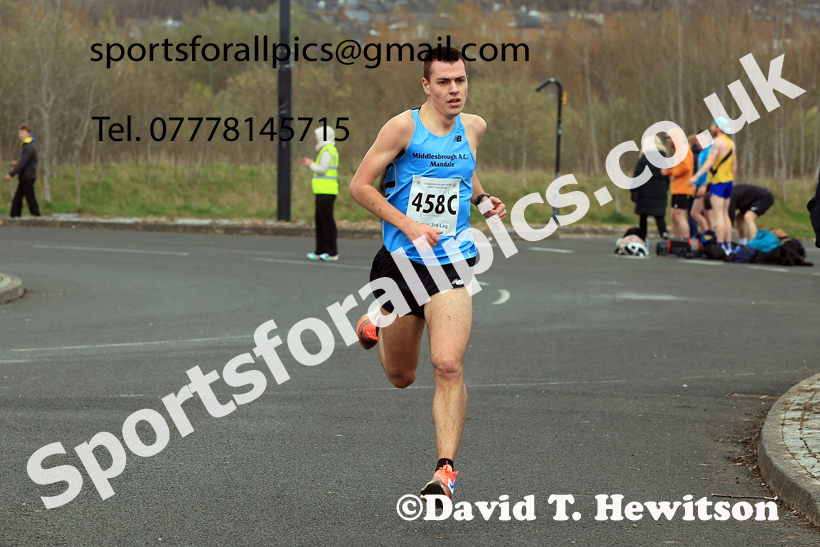 Senior Mens relay, 2026 Elswick Harriers Good Friday Road Relays and Young Athletes, Newburn,  Newcastle upon Tyne. Photo: David T. Hewitson/Sports for All Pics